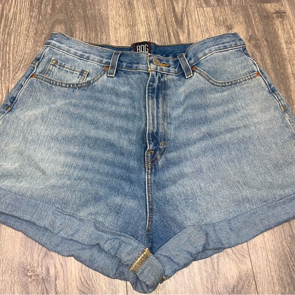 Urban Outfitters BDG Mom High Rise Shorts Size 32 No Stretch - Picture 3 of 6